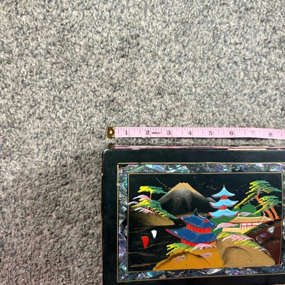 Vintage Japanese Lacquer Jewelry Box Hand‎ Painted Pagoda Scene Inlay Music Box